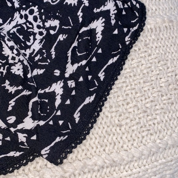 Bila black boho top size XLarge - Picture 6 of 6